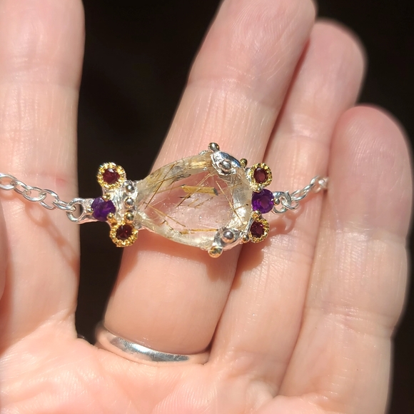 Golden rutilated Quartz Amethyst &Garnet bracelet STUNNING! - Picture 7 of 8